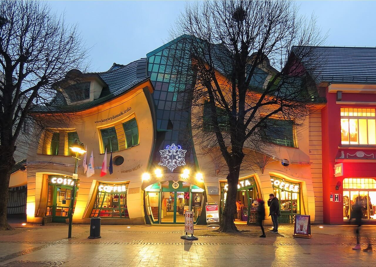 Krzywy_Domek_Architectural Oddities
