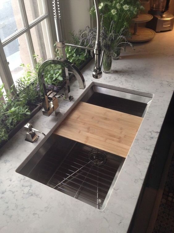 rustic+kitchen+sink